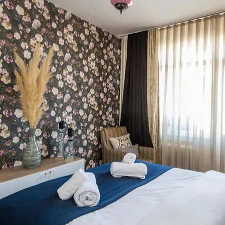 Feel The Spirit Of In A Homey Atmosphere * Istanbul